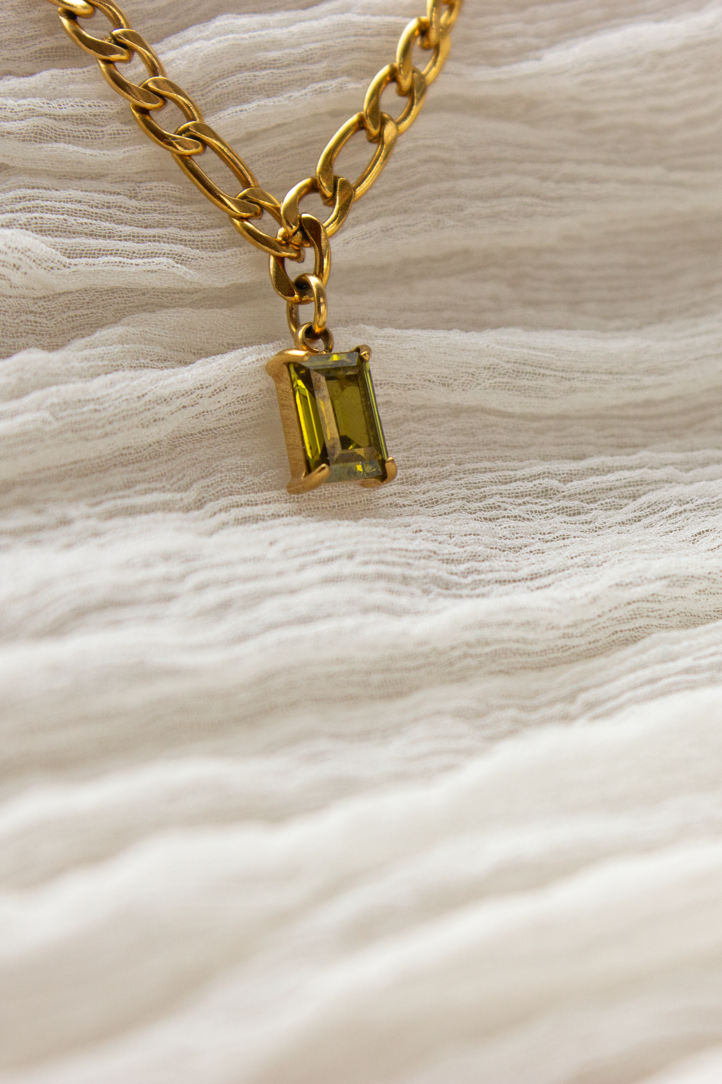 Olive Glow Necklace