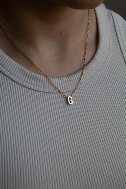Goldene Buchstaben Kette | Initial Necklace