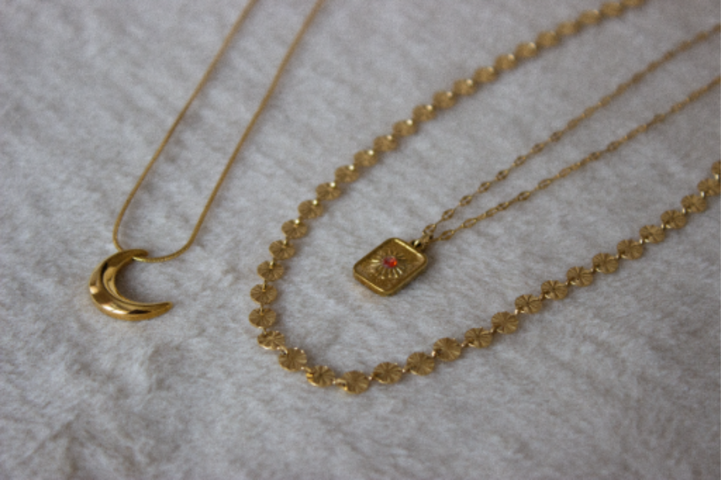 Soleia Necklace – Red