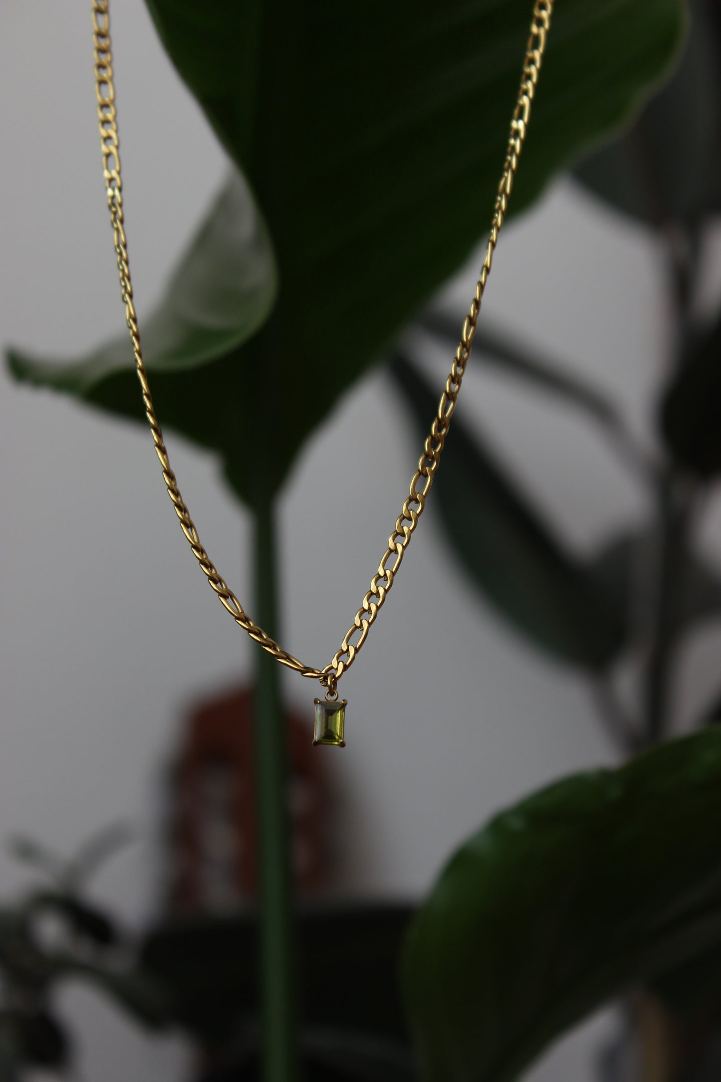 Olive Glow Necklace