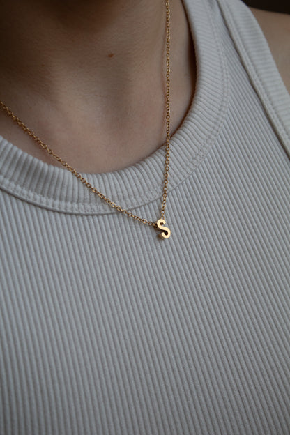 Goldene Buchstaben Kette | Initial Necklace